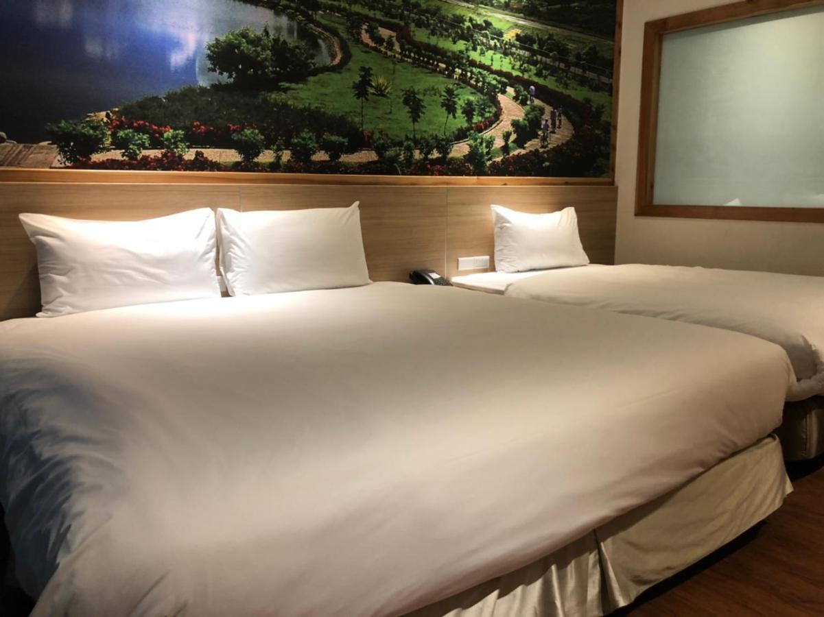 Chii Lih Hotel - Taitung Bagian luar foto